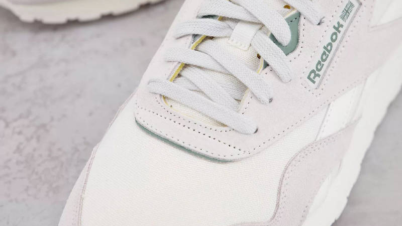 Reebok Classic Nylon Beige