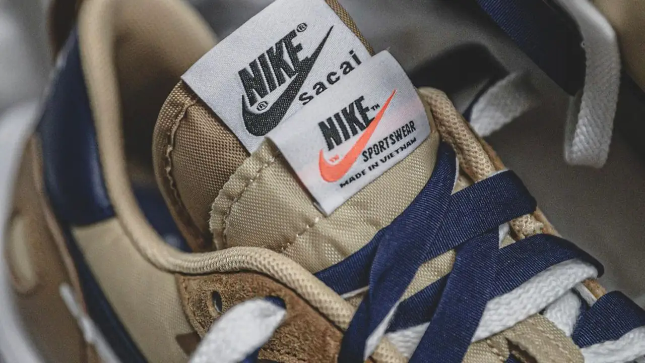 sacai nike iris