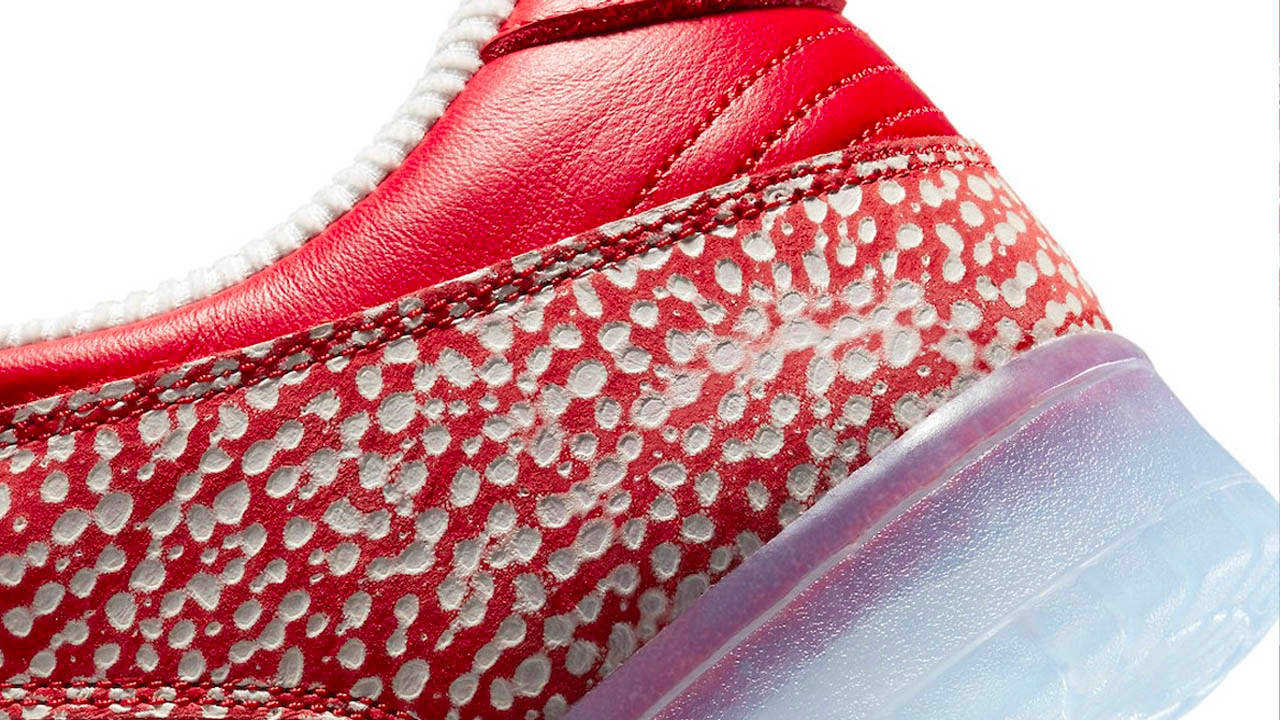 Stingwater x Nike SB Dunk Low "Magic Mushroom"