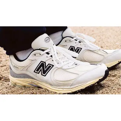 THISISNEVERTHAT × New balance ☆ ML2002RT White Buy thisisneverthat x 2002R 'White' - ML2002RT | GOAT