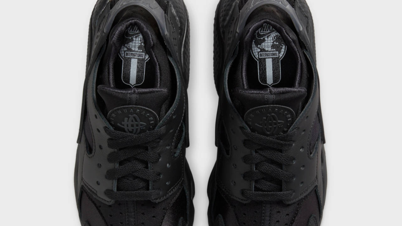 triple black huarache 3