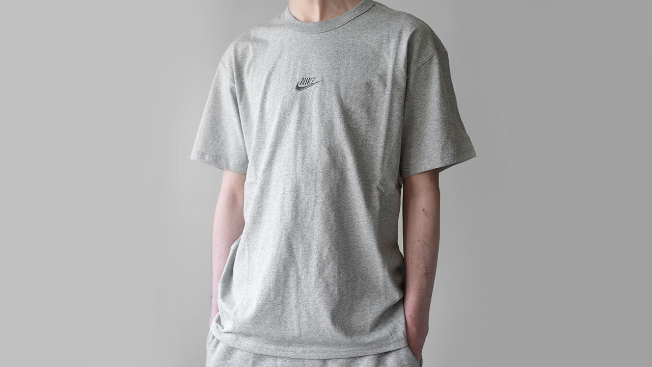 Nike Premium Essentials T-Shirt
