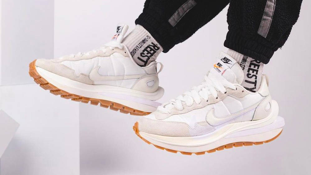Image via repgod888 sacai x Nike VaporWaffle "Sail"