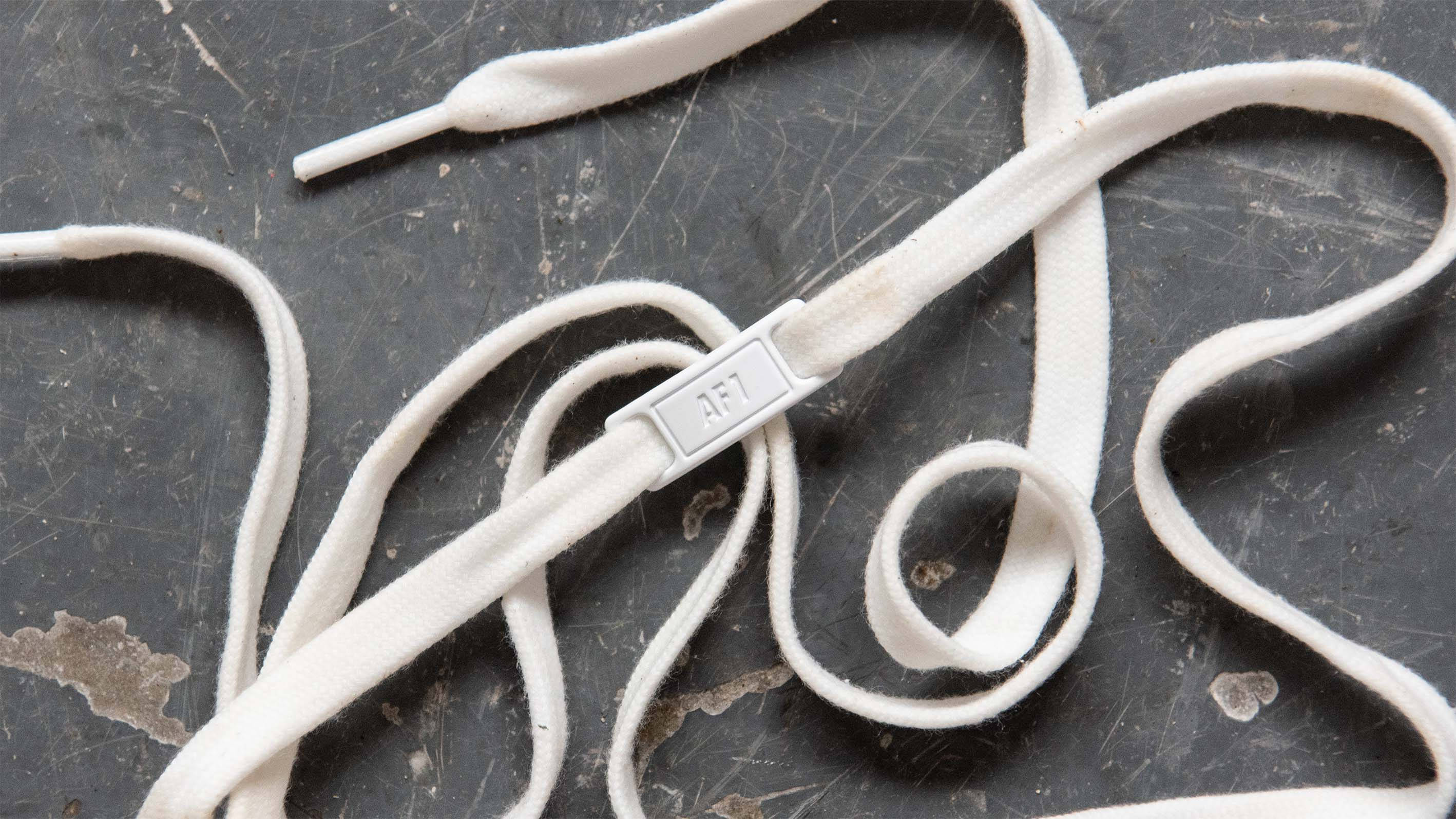 can you wash white air force ones in the washer