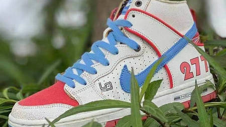 The Nike SB Dunk High "277" Is Inspired by Magnus Walker's 1971 Porsche 911 The Nike SB Dunk High "277" Is Inspired by Magnus Walker's 1971 Porsche 911