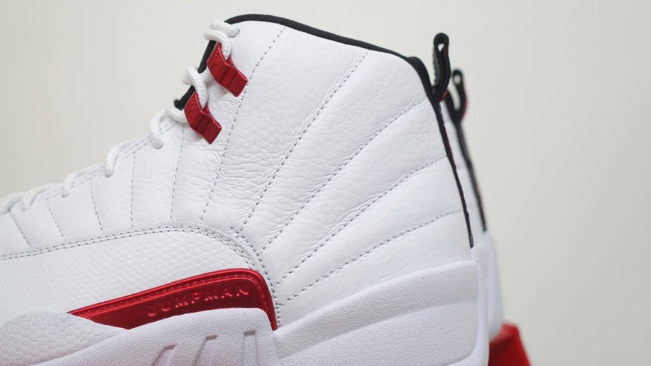 Air Jordan 12 Twist