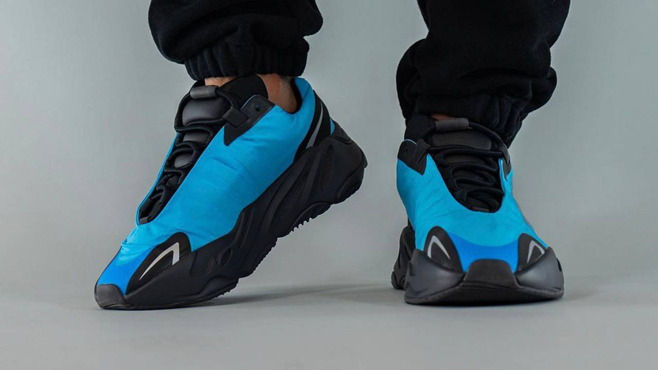 yeezy 700 mnvn green on feet