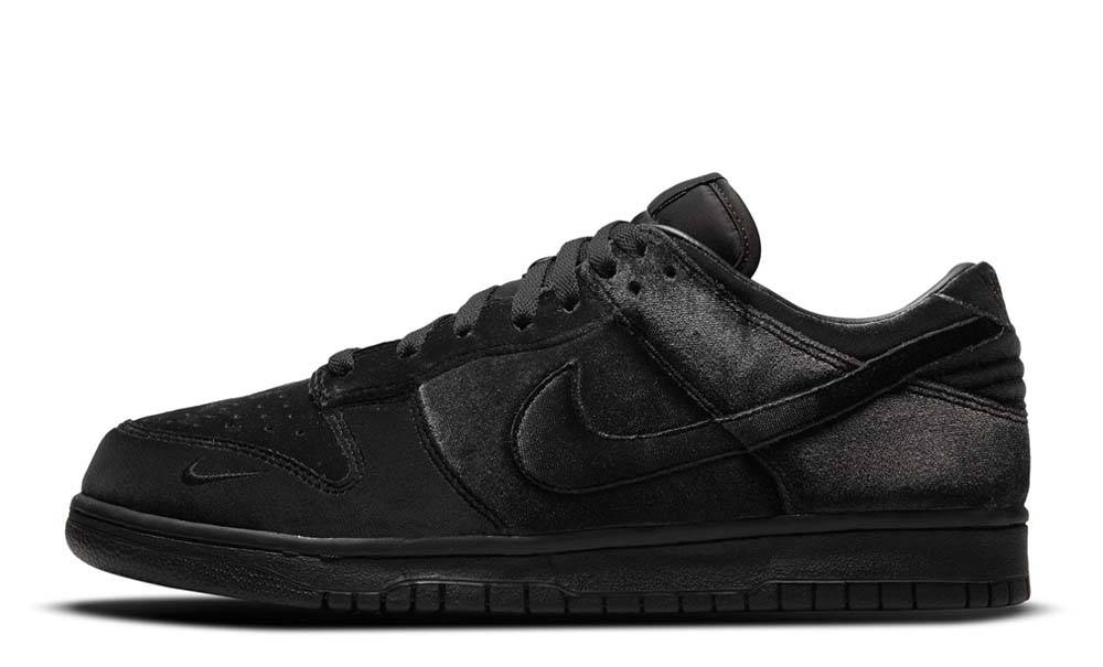 Dover Street Market x Nike Dunk Low Triple Black