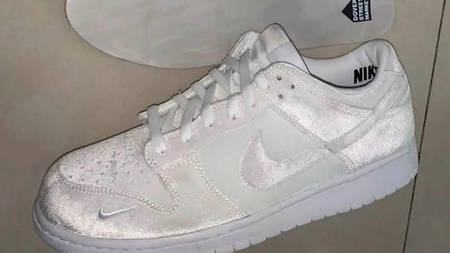 Luxurious Velour Graces the Dover Street Market x Nike Dunk Low Luxurious Velour Graces the Dover Street Market x Nike Dunk Low
