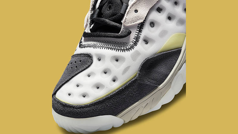 Jordan Delta 2 White Black Yellow CV8121-003 Detail