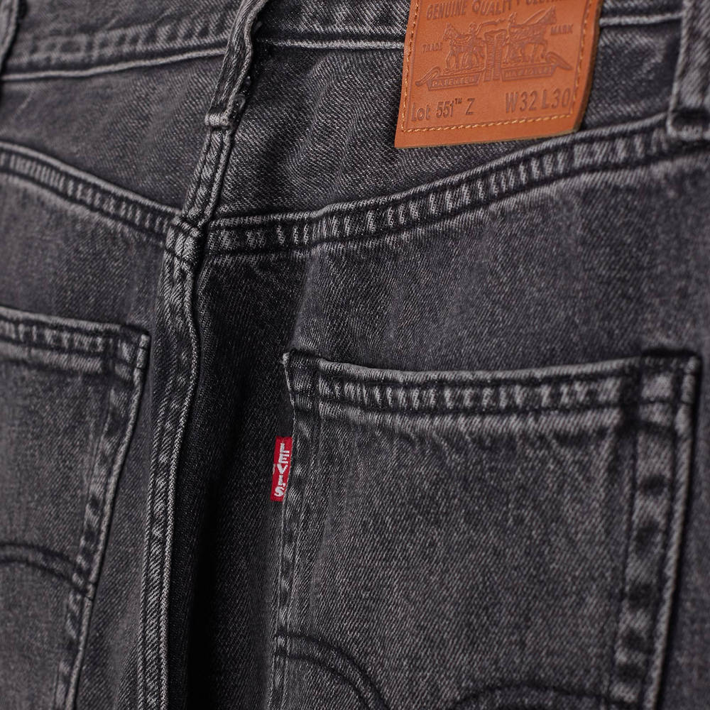 Levi's 551 Authentic Straight - Black | The Sole Supplier
