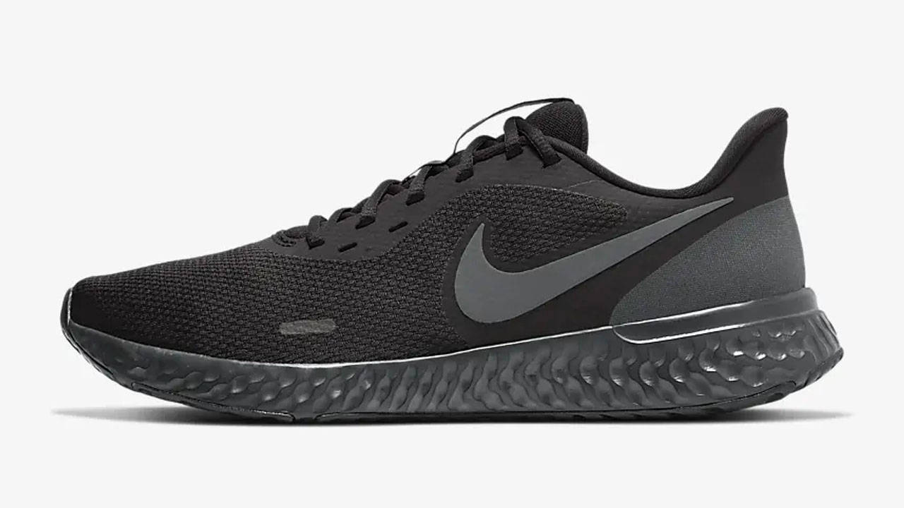 Get a Mega 30% Off This Summer's Hottest Sneakers at Nike UK!