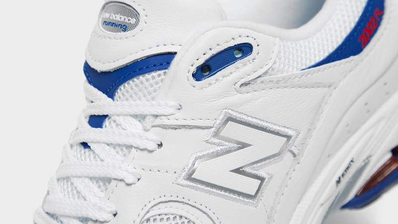 New Balance 2002R White Navy Closeup