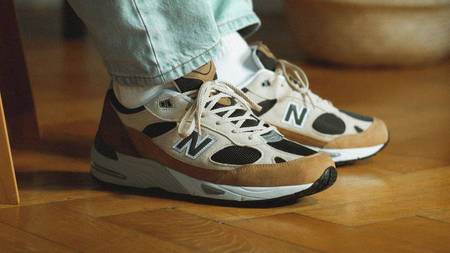 The New Balance 991 “Cappuccino” Blends Brewtiful Hues The New Balance 991 “Cappuccino” Blends Brewtiful Hues
