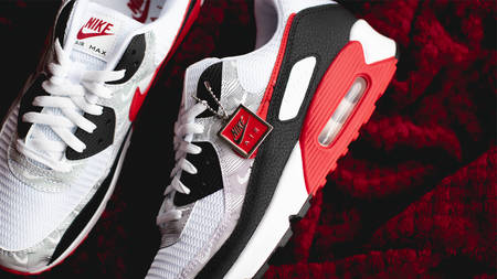 Wavy Patterns Land on the Nike Air Max 90 "Topography White" Wavy Patterns Land on the Nike Air Max 90 "Topography White"