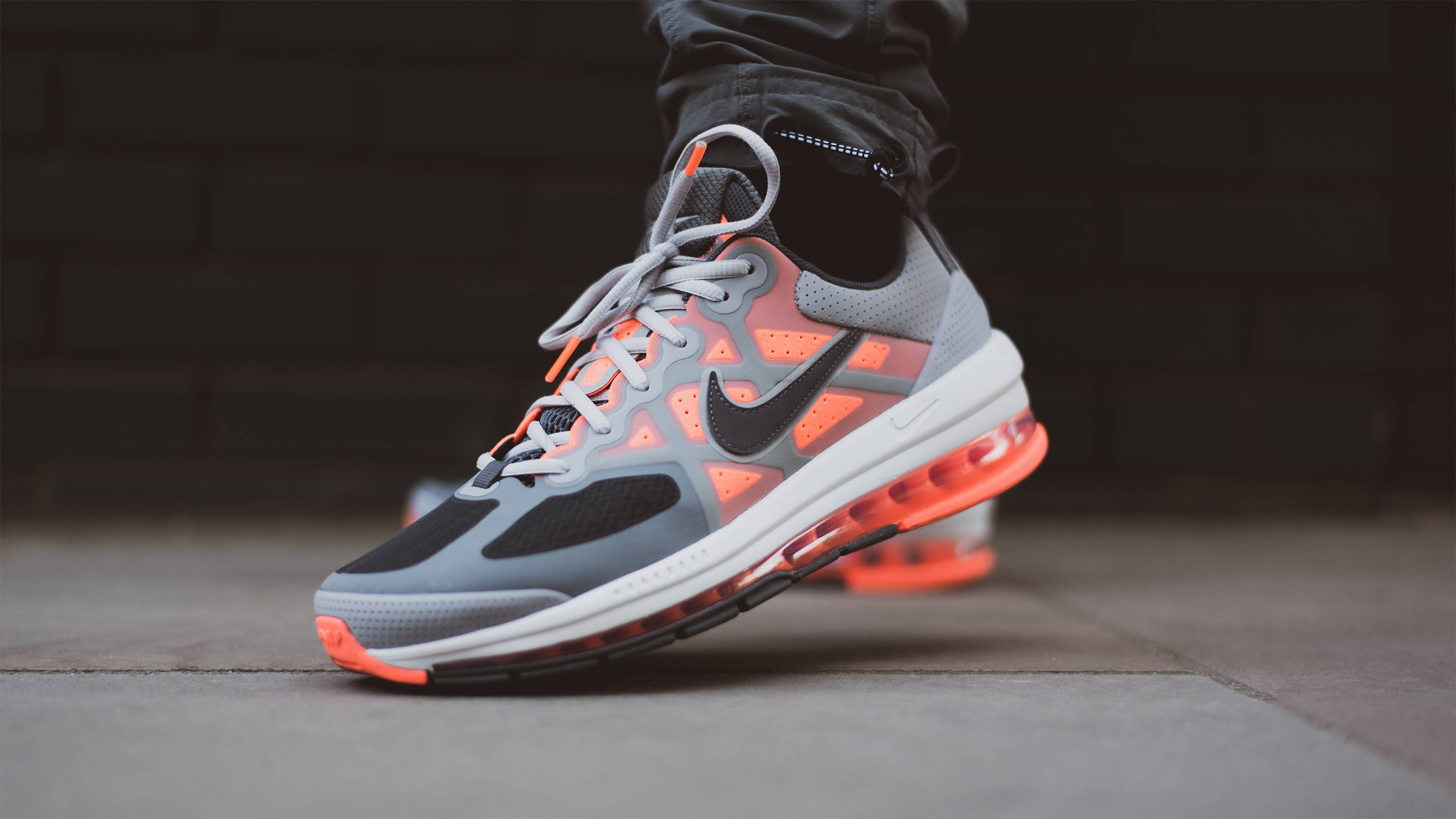 air max genome on feet