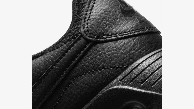 Nike Air Max SC Triple Black Closeup