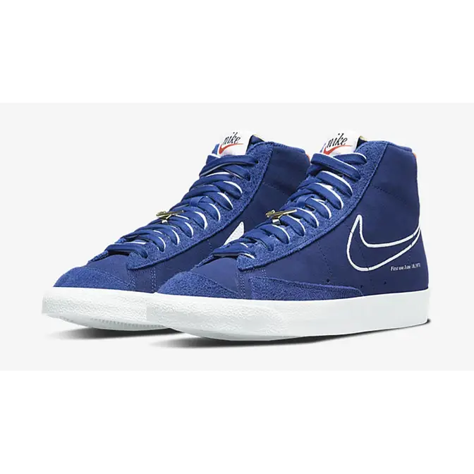 Nike best sale royal blazer