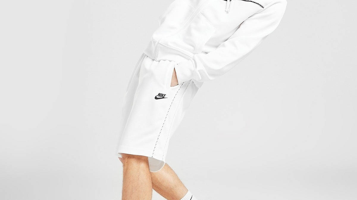 nike repeat poly short