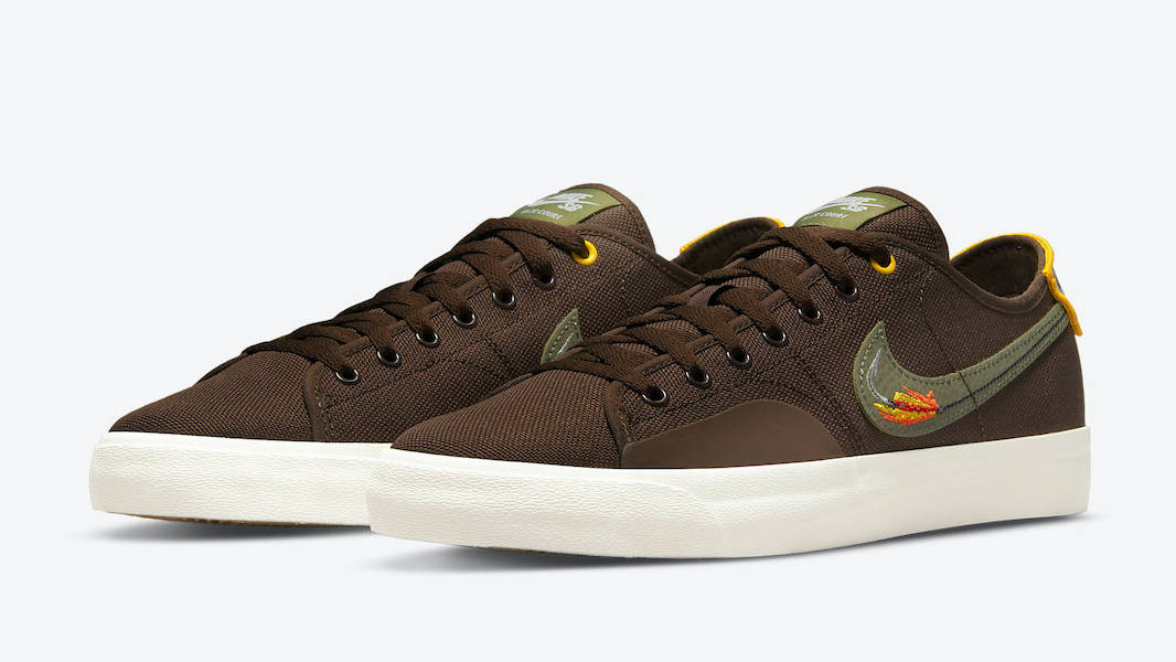 Nike SB BLZR Court DVDL Baroque Brown Front