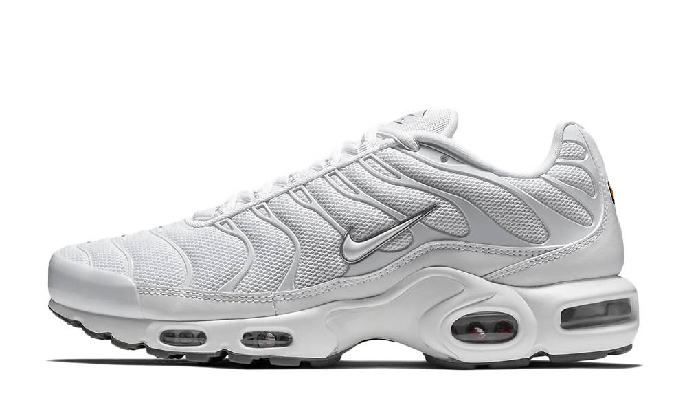 Nike tn air max plus triple white sale