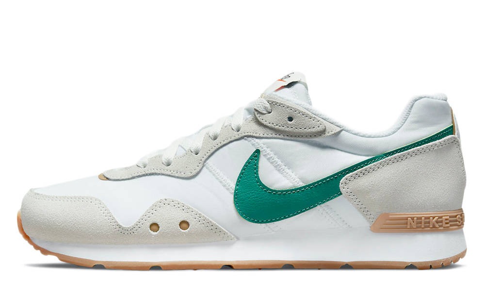 nike venture green