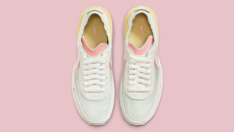 nike waffle pastel