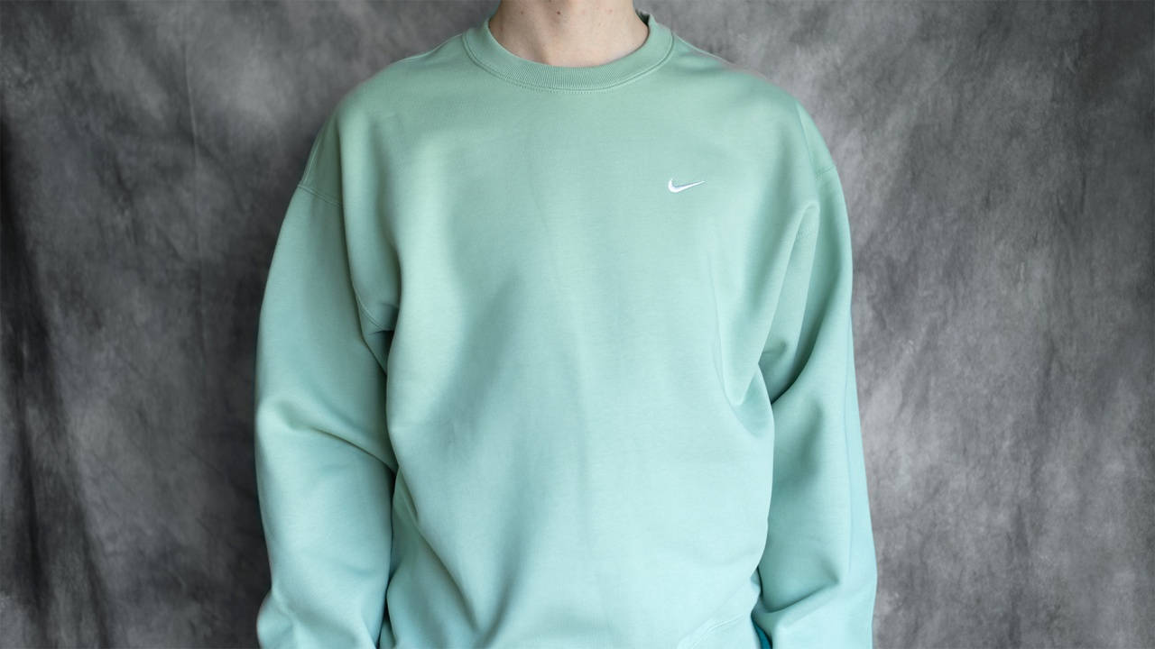 Have Your Fits Looking Minty Fresh This Summer With This Nikelab Fleece Crew Sweatshirt "Steam"