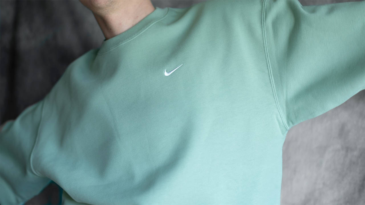 Have Your Fits Looking Minty Fresh This Summer With This Nikelab Fleece Crew Sweatshirt "Steam"