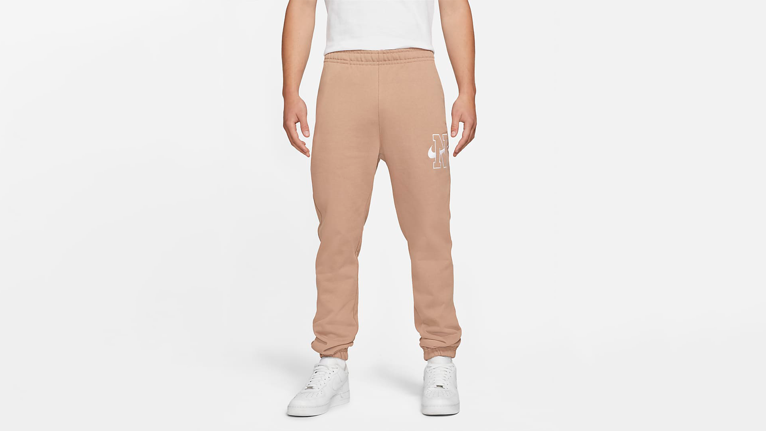 Get Your Summer Wardrobes Ready With These Nike Pastel Pieces