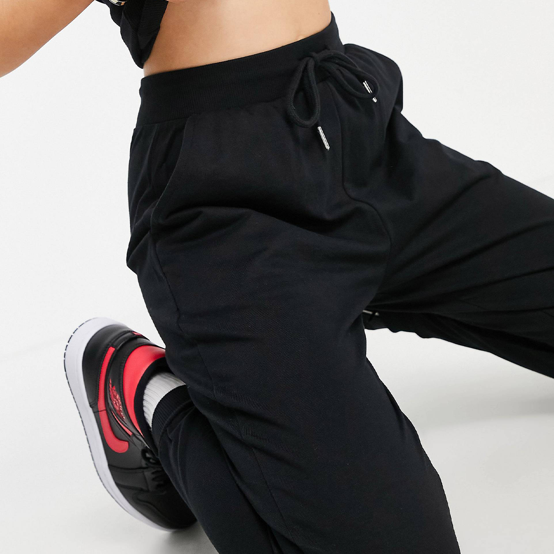 ASOS DESIGN Petite Jogger Black