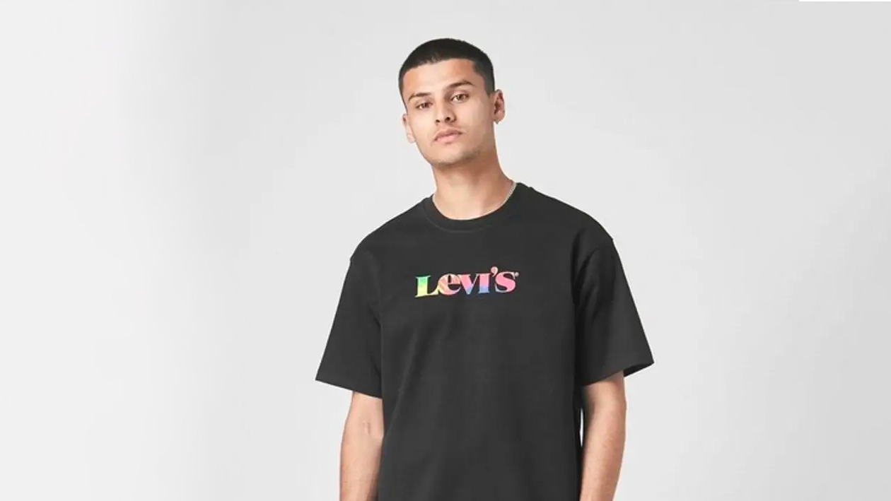 10 of The Best Logo Print T-Shirts at Size?
