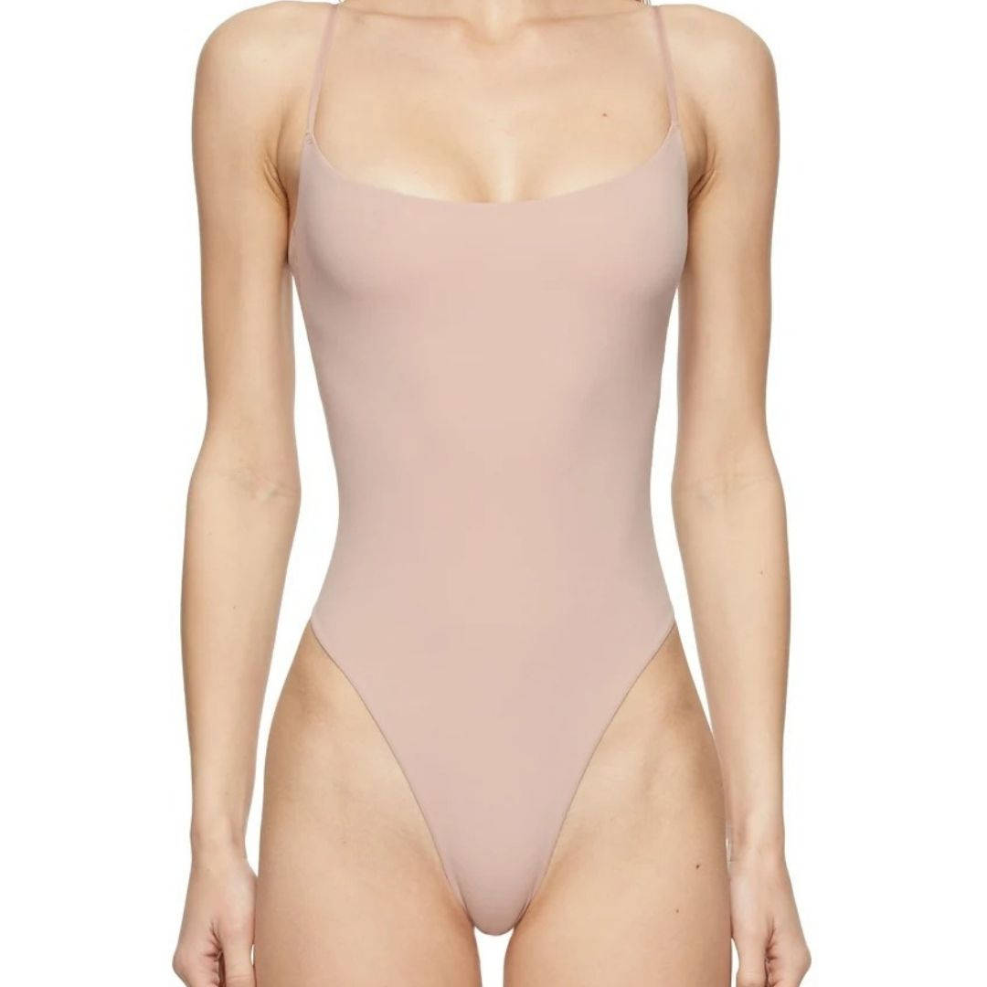 Skims nude body