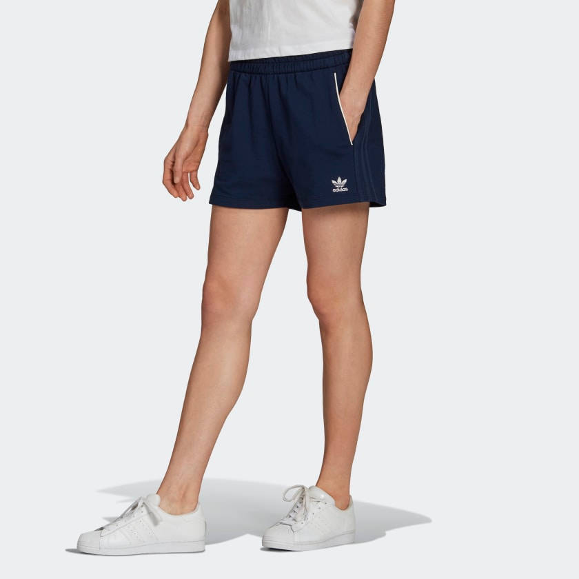 Tennis_Luxe_3-Stripes_Shorts_Blue_H56441_21_model
