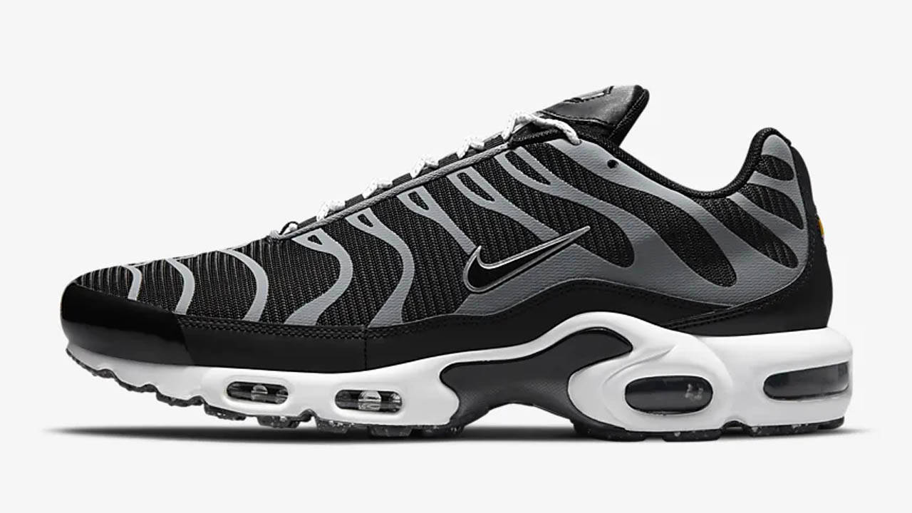Upgrade Your Summer Rotation With These 15 Awesome Air Max Plus