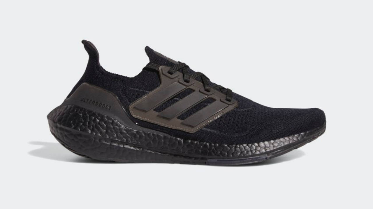 Ultraboost_21_Shoes_Black_FY0306_01_standard