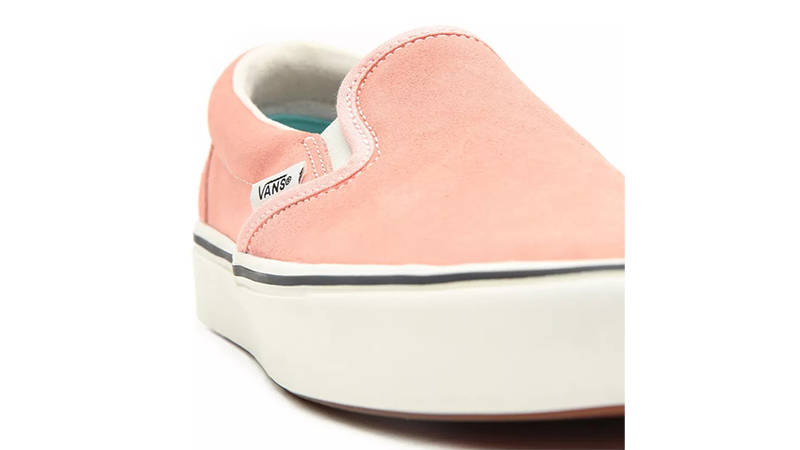 Vans comfycush slip hot sale on womens