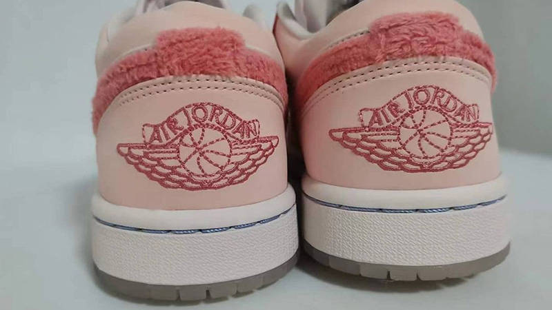 Air Jordan 1 Low Mighty Swooshes back