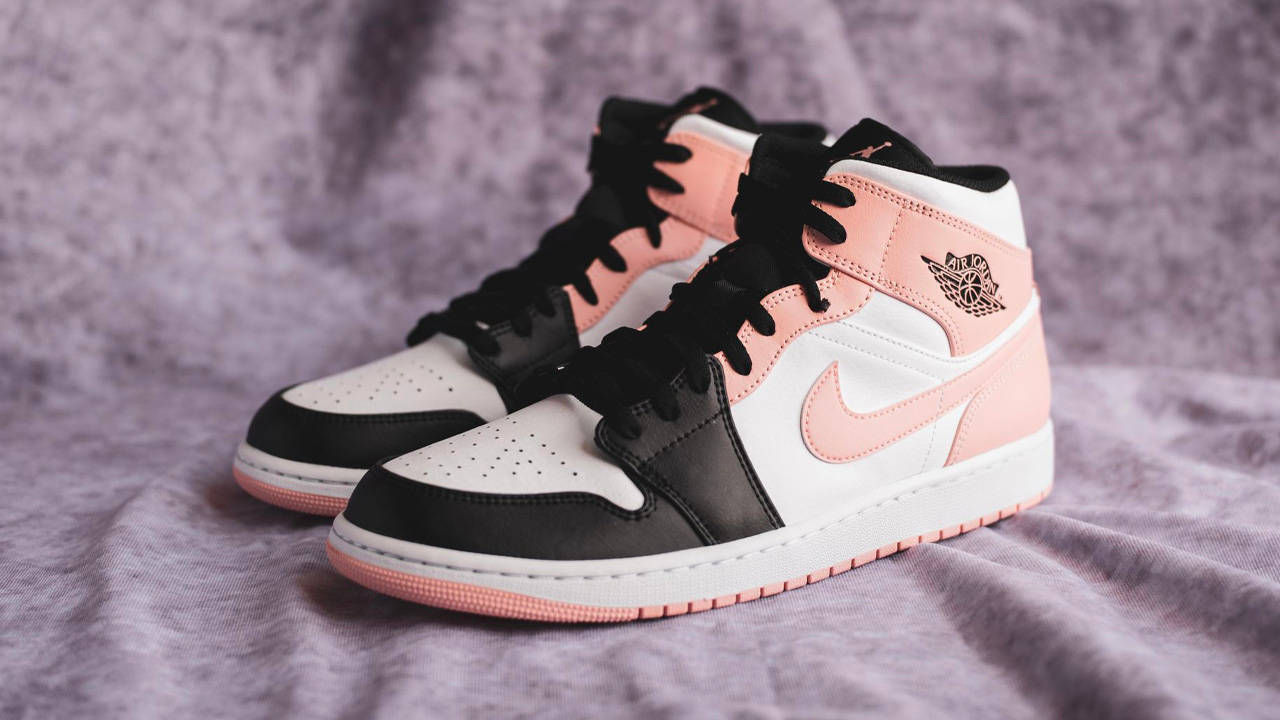 Air Jordan 1 Mid "Arctic Orange"