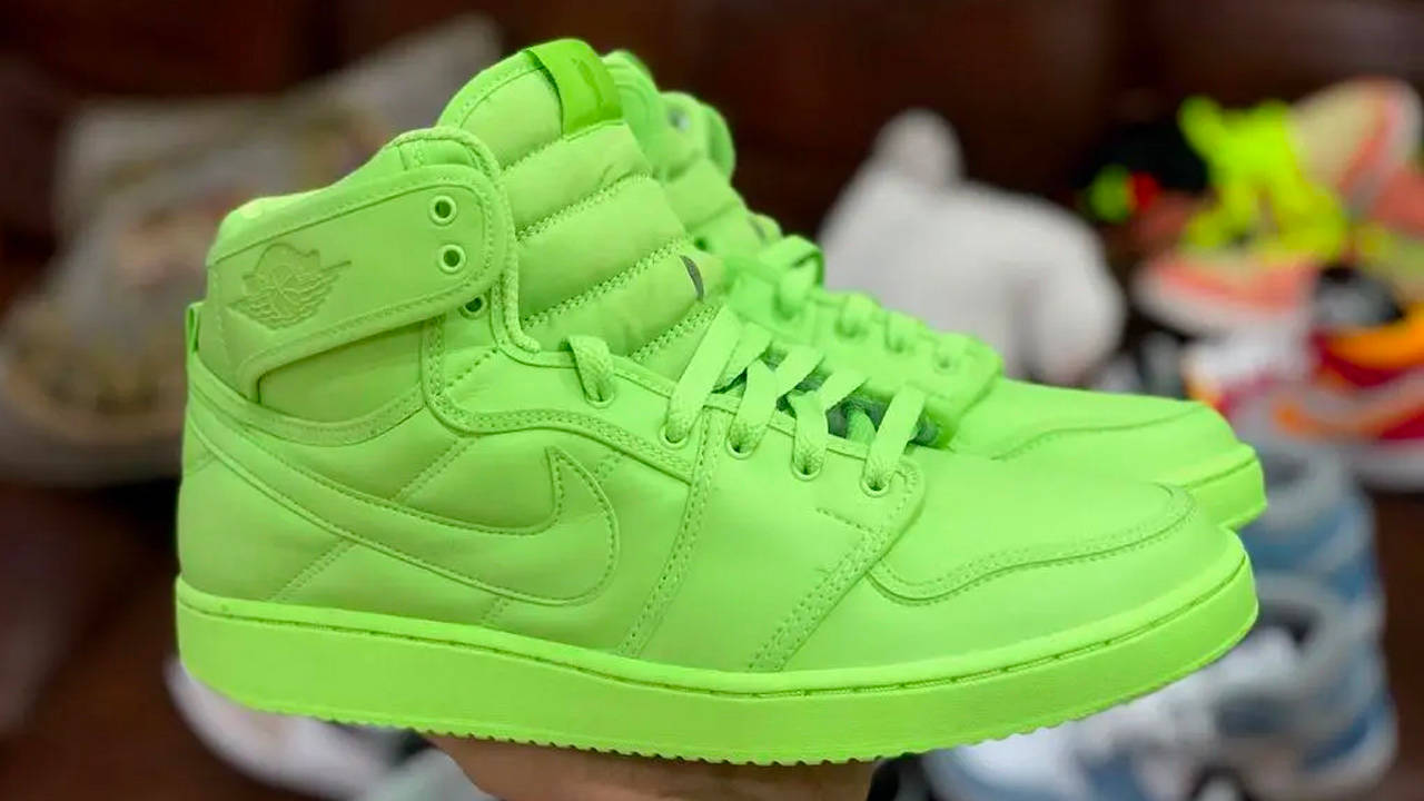 Billie Eilish x Air Jordan 1 High "Volt"