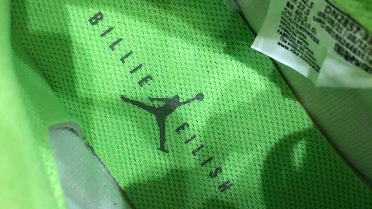Billie Eilish x Air Jordan 1 High "Volt"
