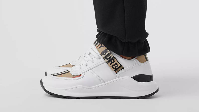 Burberry Vintage Check Logo Detail Beige White 80240521 on foot