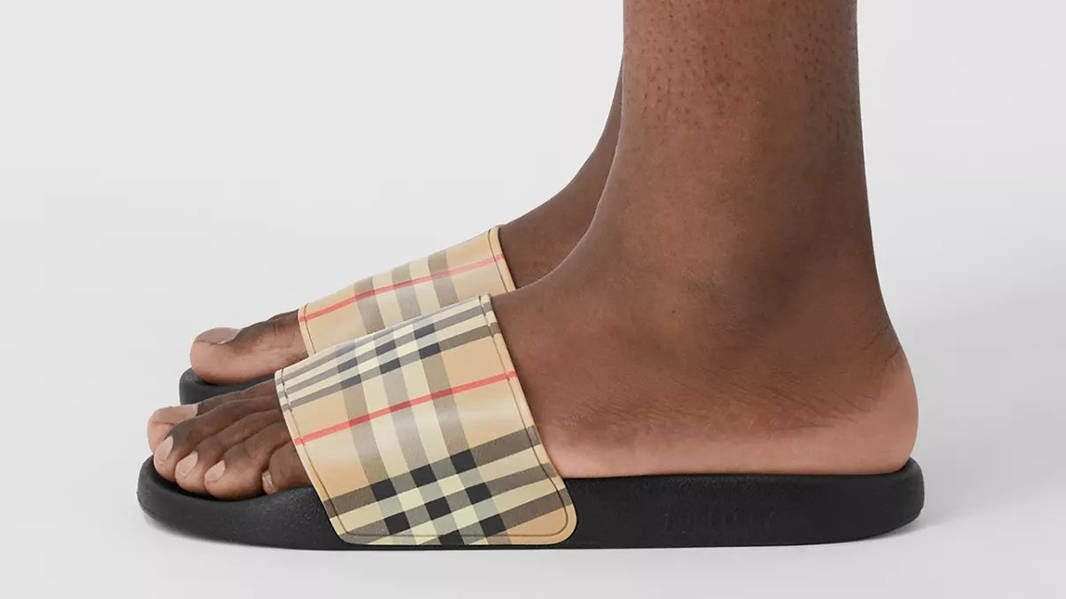 Burberry Vintage Check Slides Archive Beige