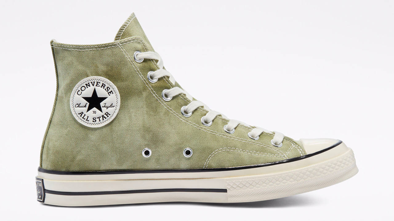 Use This Crazy Code to Take a Whoppinng 40% Off at Converse Right Now!