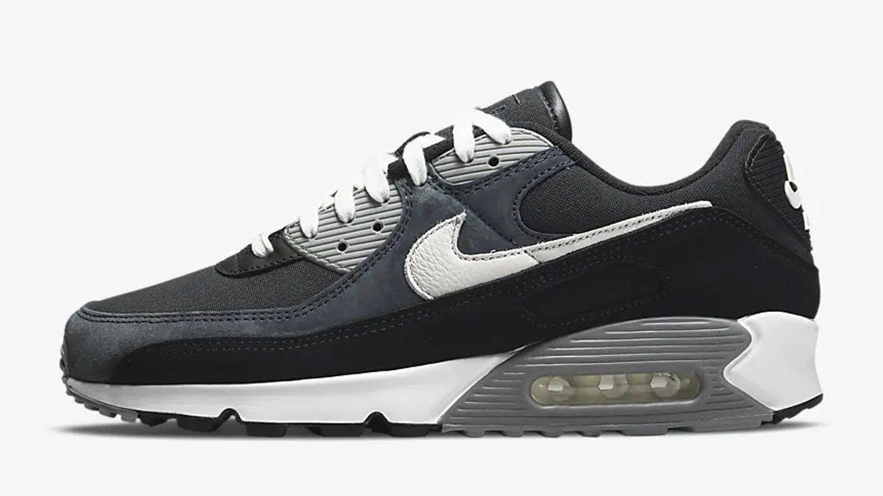 Stop What You're Doing & Take Up to 50% Off at Nike's Enormous End of Season Sale!