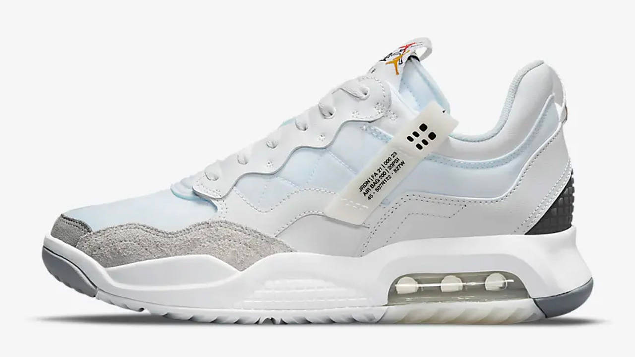 Stop What You're Doing & Take Up to 50% Off at Nike's Enormous End of Season Sale!