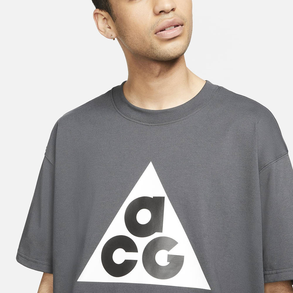 Nike ACG Short-Sleeve T-Shirt - Dark Smoke Grey | The Sole Supplier