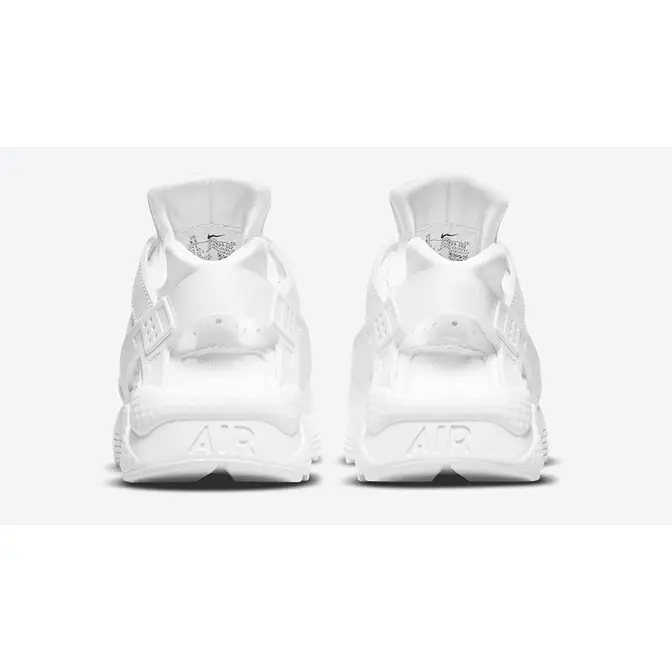 Nike huarache hotsell triple white womens