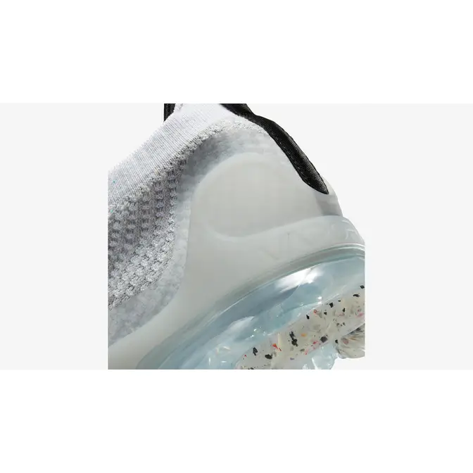 Nike Air VaporMax Flyknit 2021 White Metallic Silver Closeup
