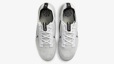 Nike Air VaporMax Flyknit 2021 White Metallic Silver Middle